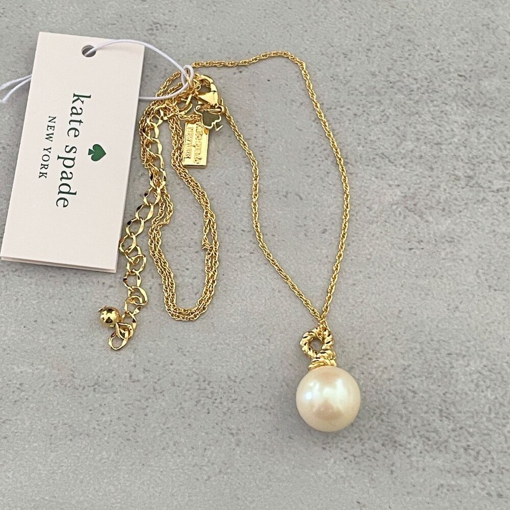 NWT Kate Spade Sailor's Knot Faux Pearl Pendant Gold Chain 17-20" Necklace $70 - Picture 5 of 8